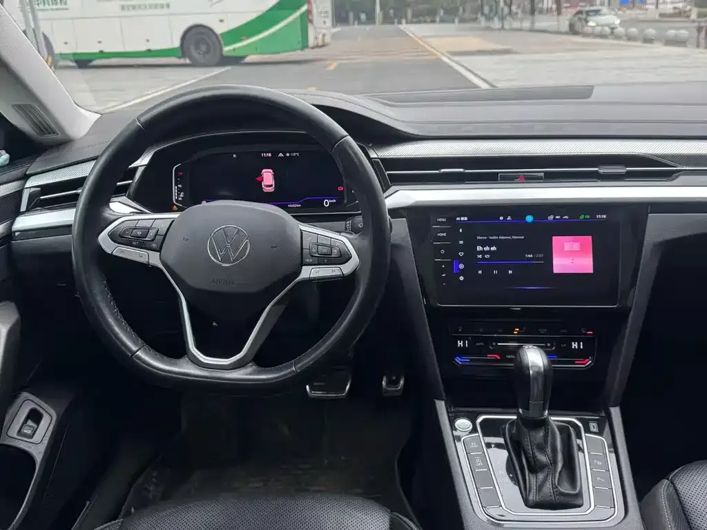 Volkswagen CC 2023 из CN, фото 3