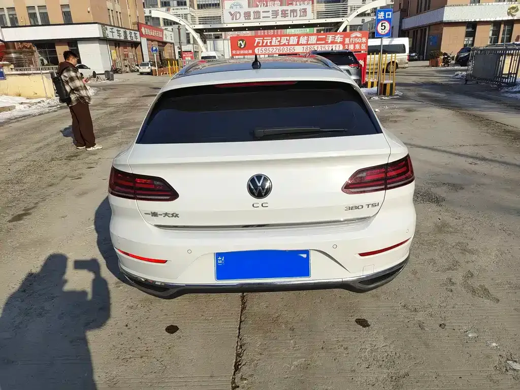 Volkswagen CC 2023 из CN, фото 5