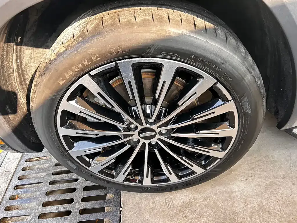 Geely Xingyue L 2024 из CN, фото 6
