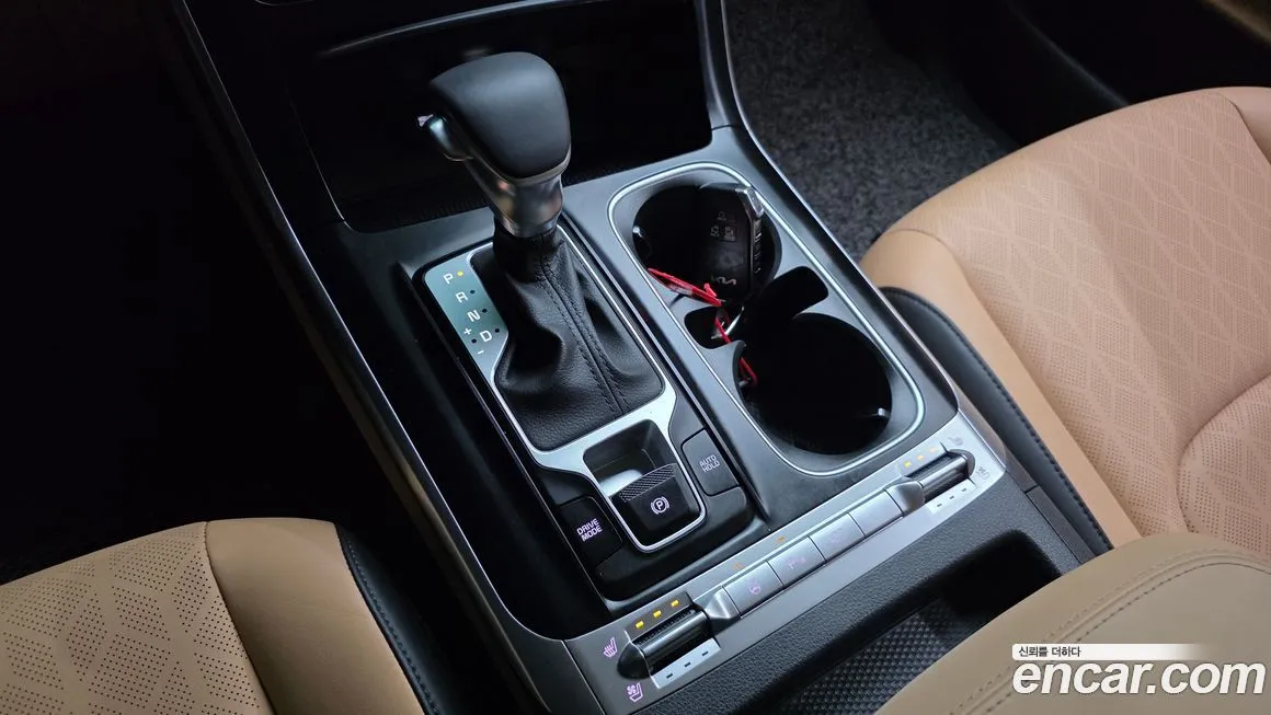 Kia Carnival — фото 10