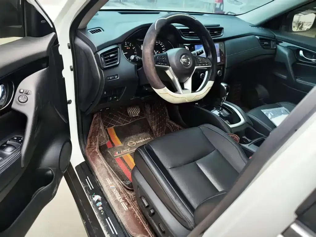 Nissan X-Trail — фото 10