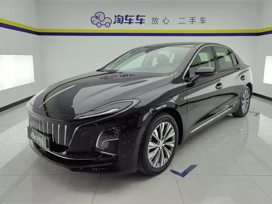 Hongqi E-QM5 — фото 1