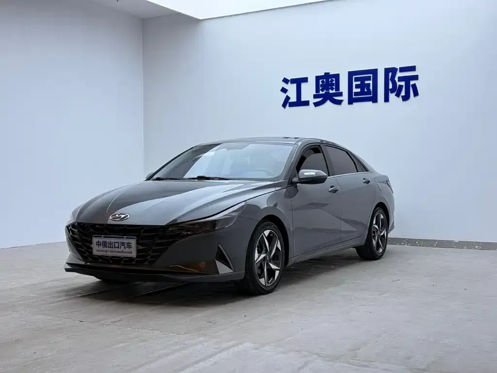 Hyundai Elantra 2022 из CN, фото 1