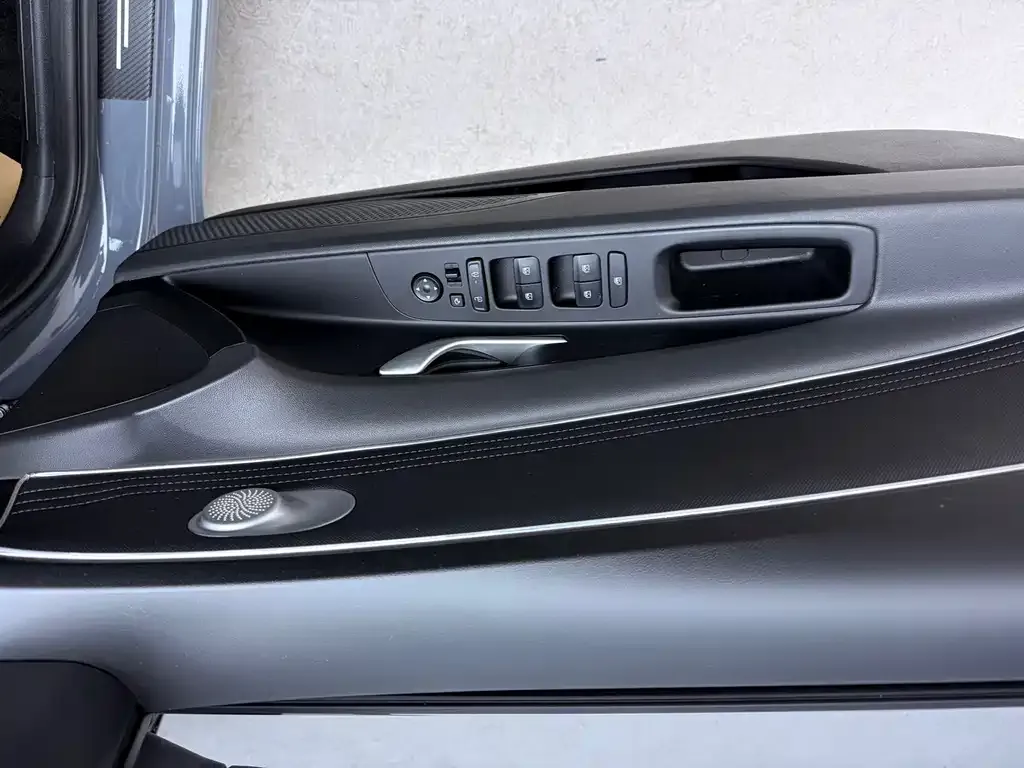Hyundai Elantra 2022 из CN, фото 9