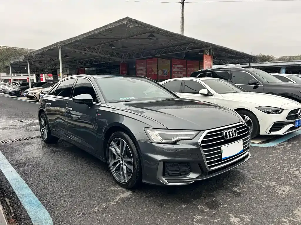 Audi A6L 2022 из CN, фото 10