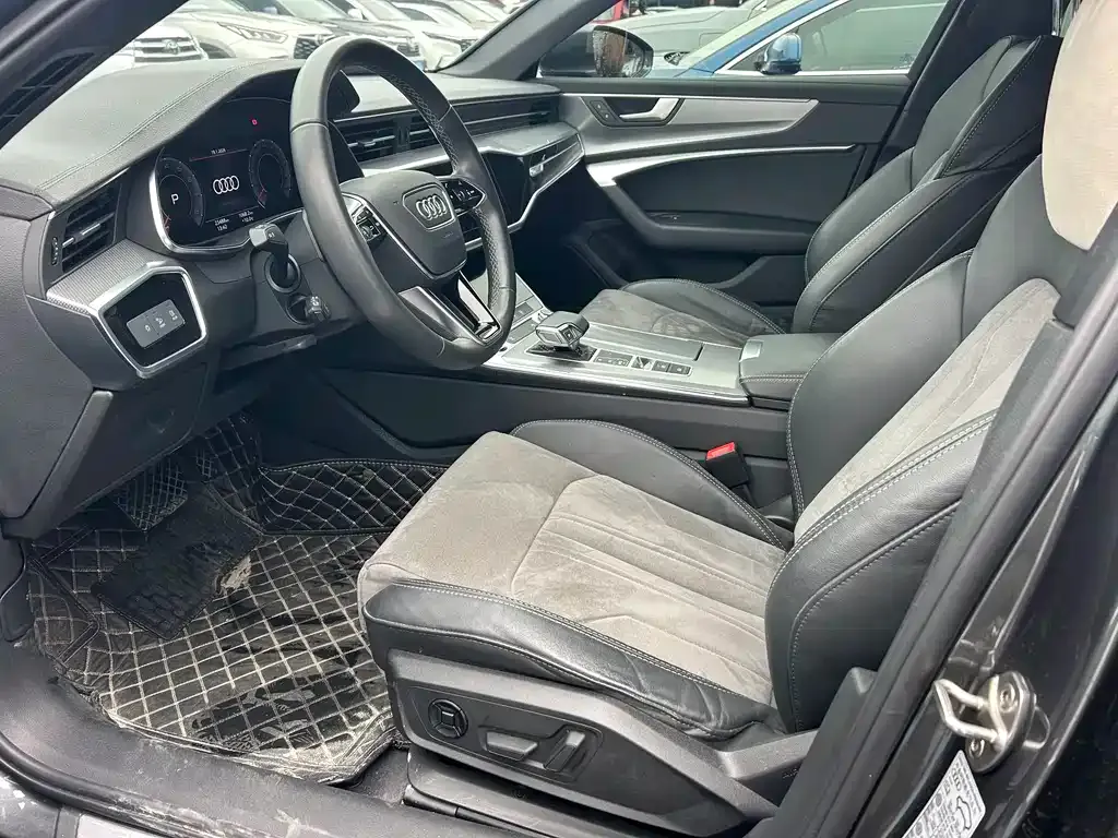 Audi A6L 2022 из CN, фото 4