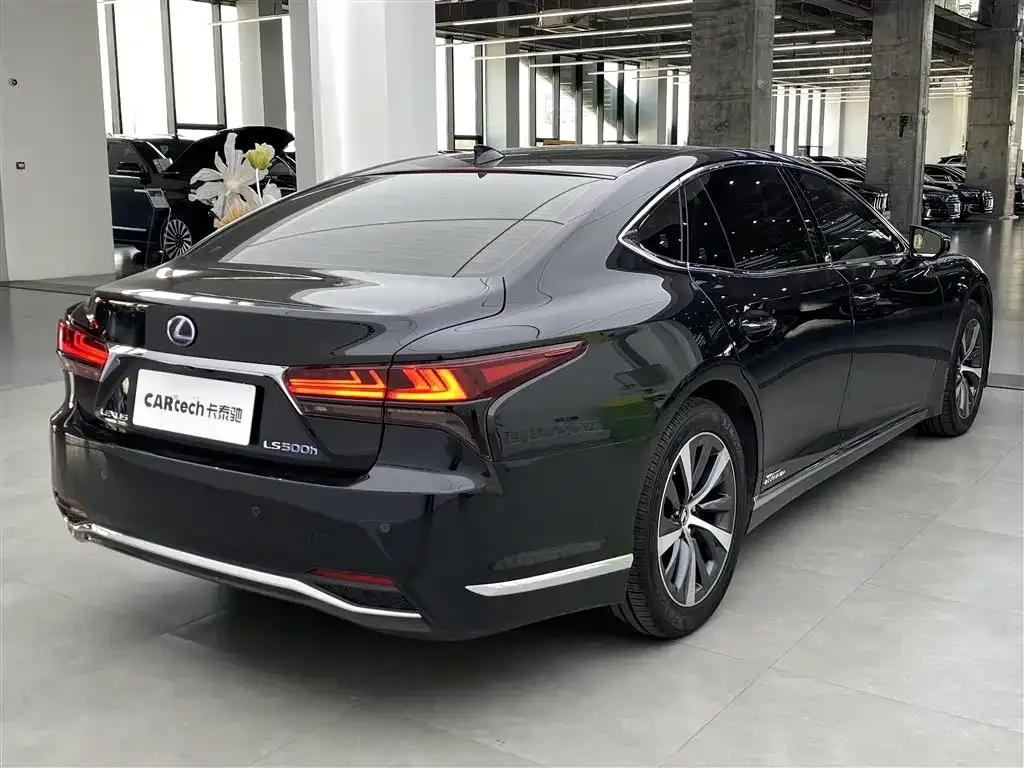 Lexus LS 2021 из CN, фото 3