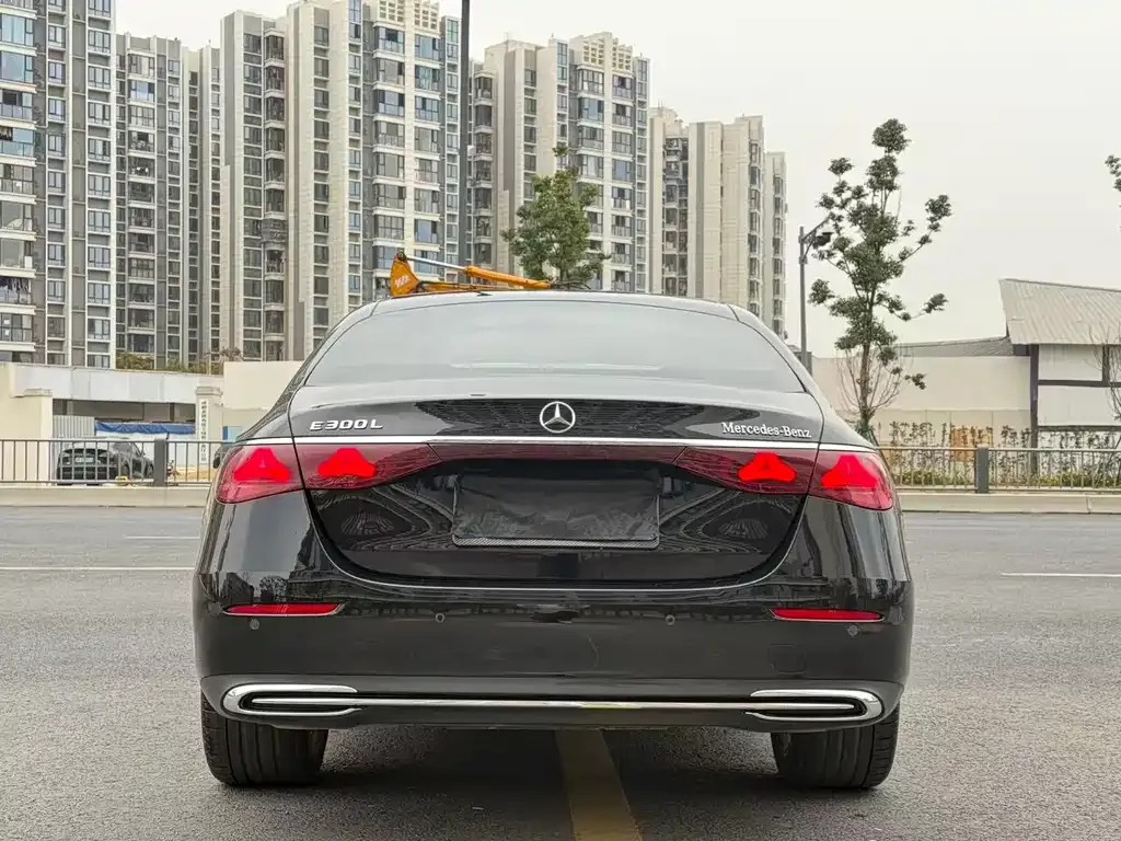 Mercedes-Benz E-Class 2025 из CN, фото 9