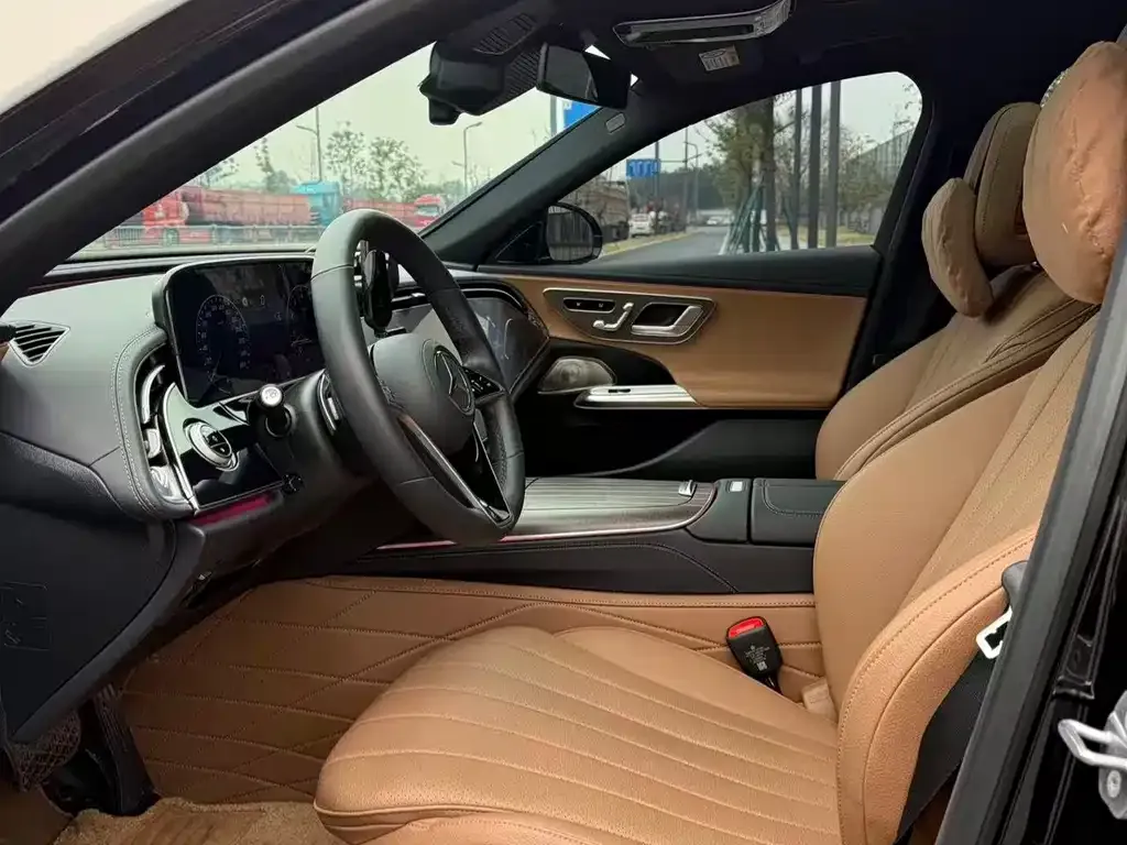 Mercedes-Benz E-Class 2025 из CN, фото 4