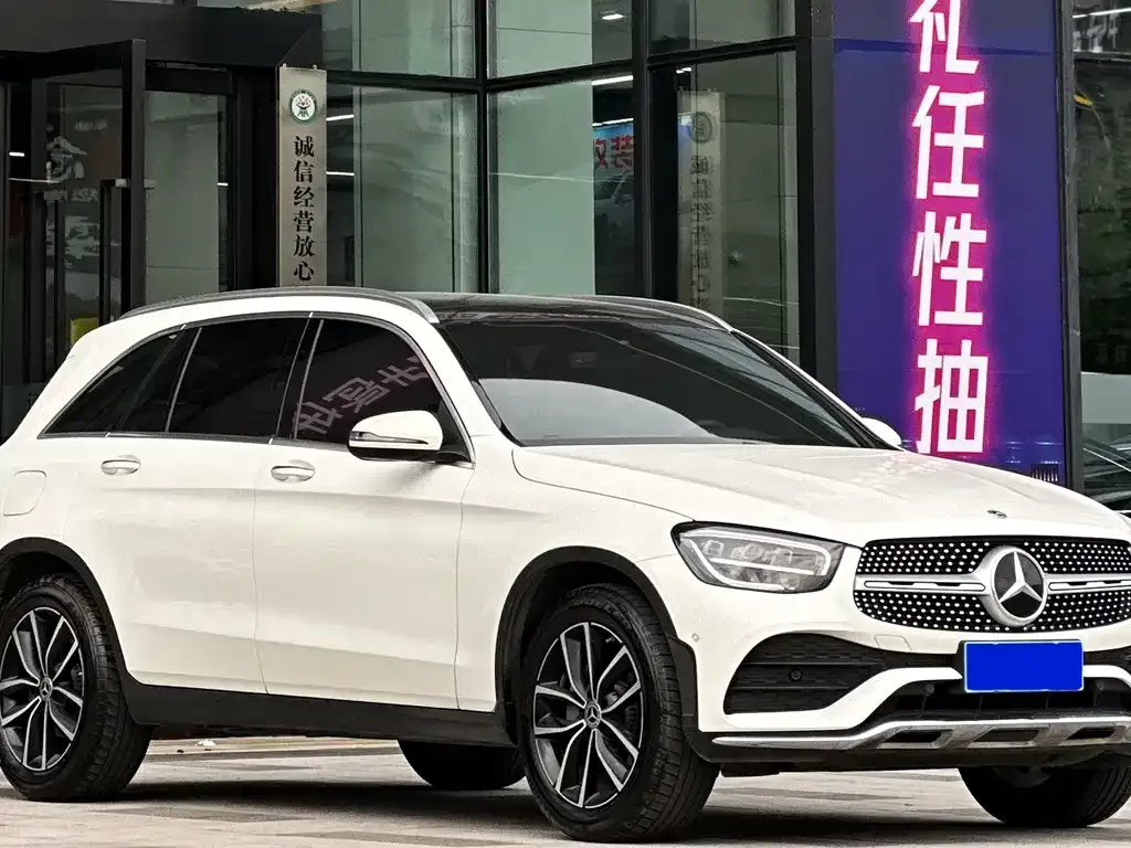 Mercedes-Benz GLC — фото 1