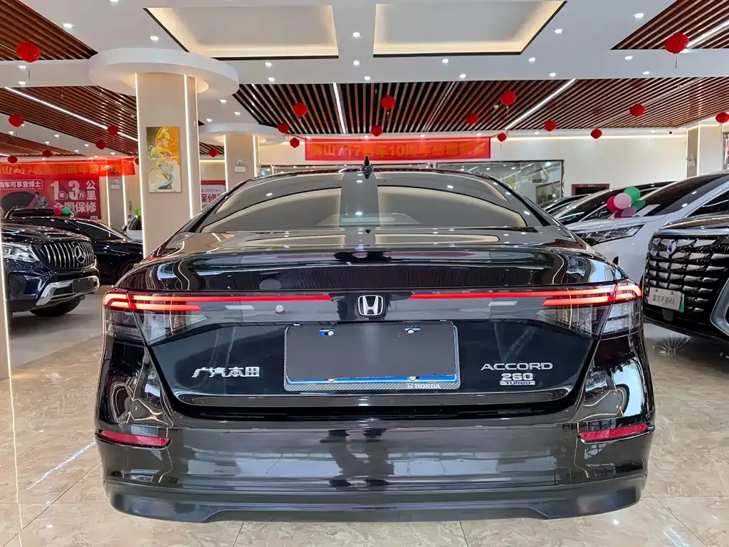 Honda Accord 2023 из CN, фото 7