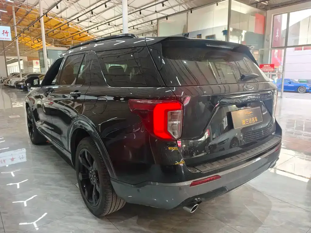 Ford Explorer 2021 из CN, фото 8