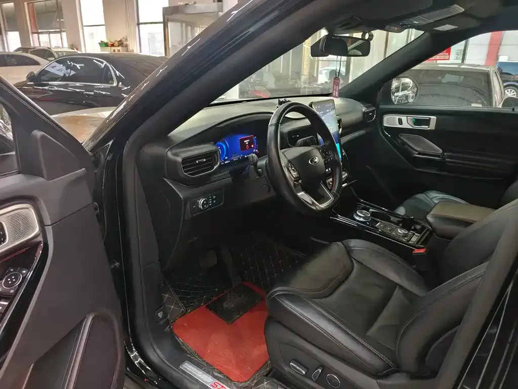 Ford Explorer 2021 из CN, фото 5