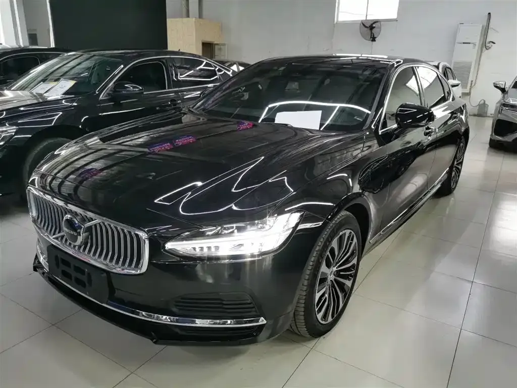 Volvo S90 PHEV 2024 из CN, фото 1