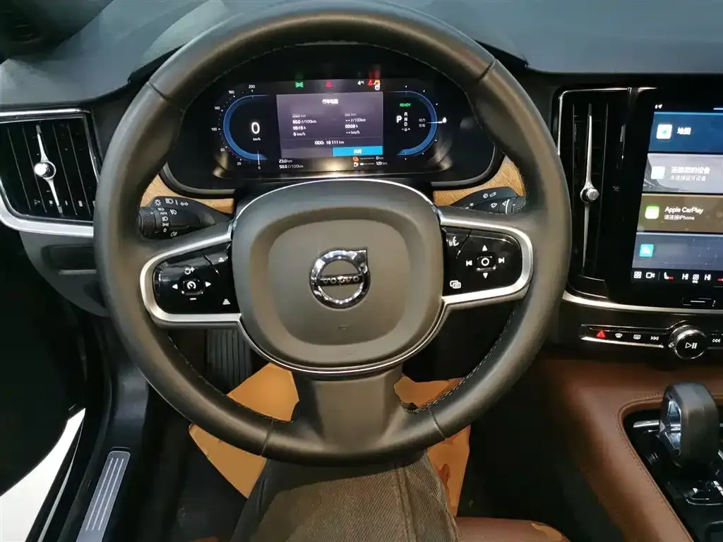 Volvo S90 PHEV 2024 из CN, фото 9