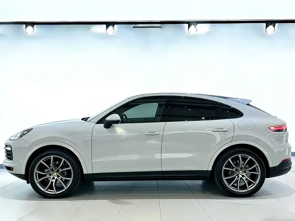 Porsche Cayenne 2023 из CN, фото 5