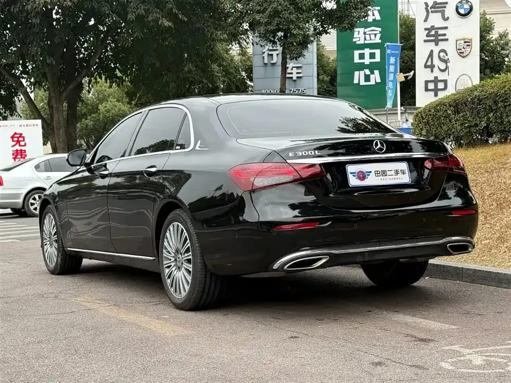 Mercedes-Benz E-Class 2023 из CN, фото 8