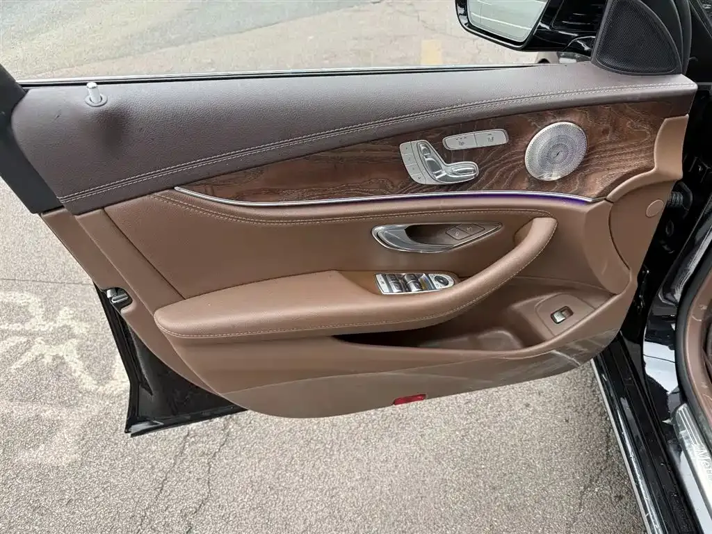 Mercedes-Benz E-Class 2023 из CN, фото 2