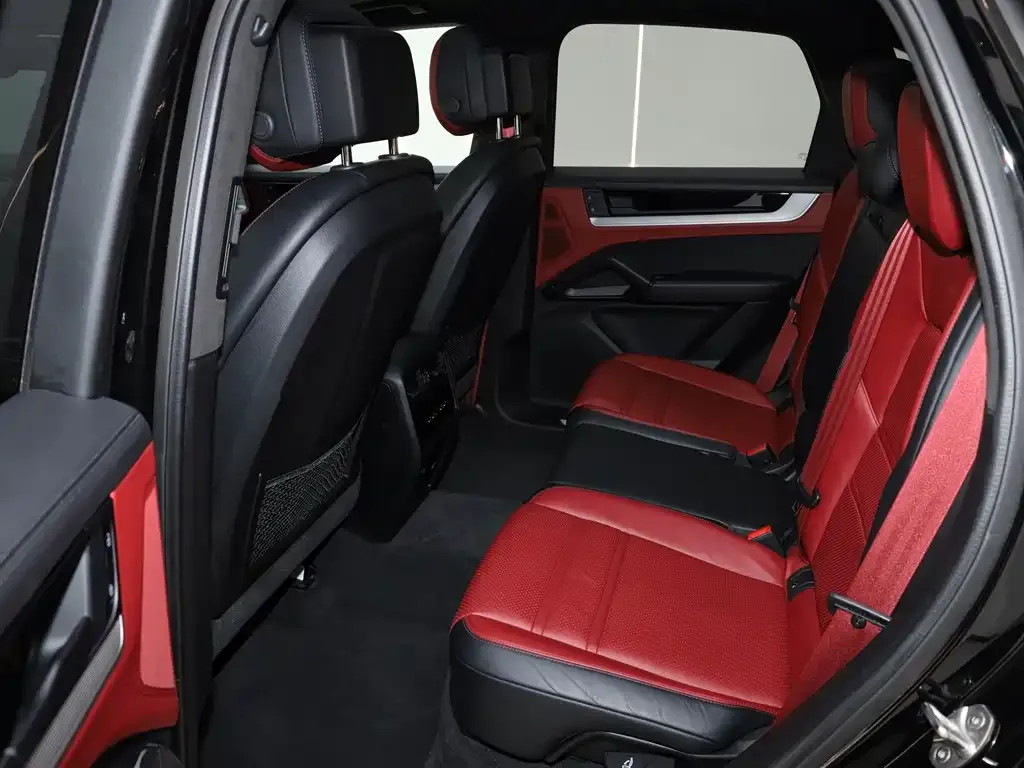Porsche Cayenne 2023 из CN, фото 10