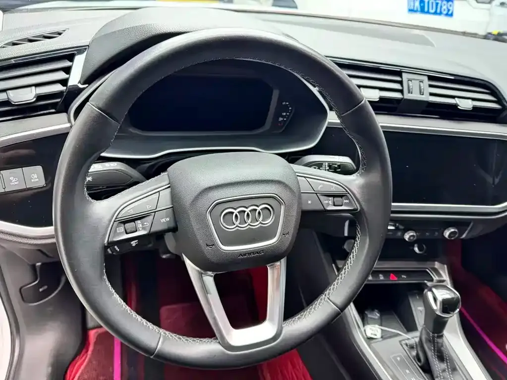 Audi Q3 2023 из CN, фото 4