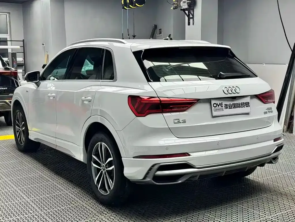 Audi Q3 2023 из CN, фото 6