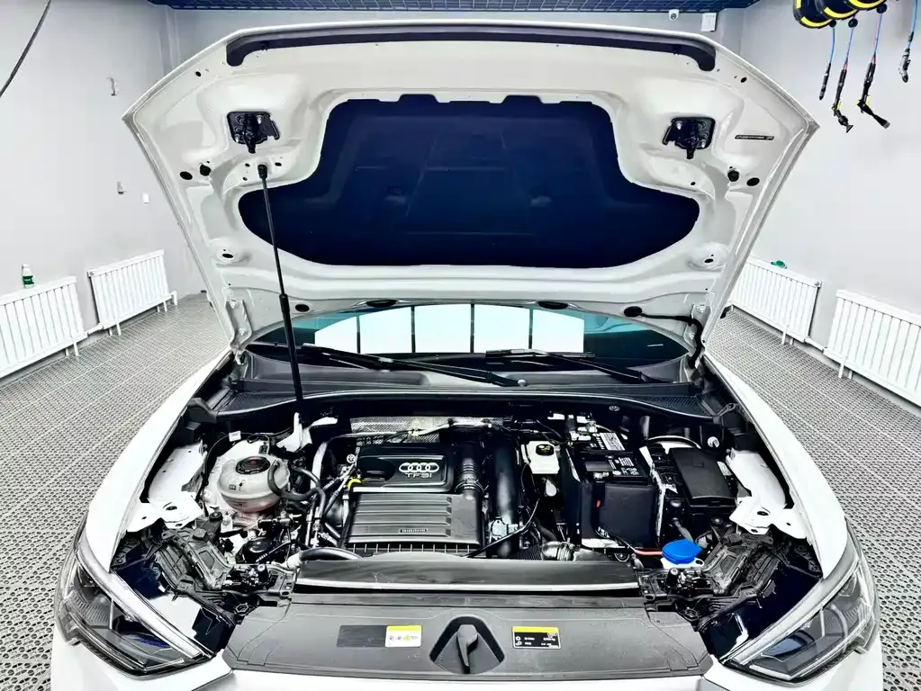 Audi Q3 2023 из CN, фото 7