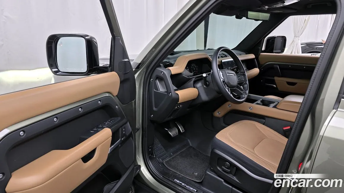 Land Rover Defender — фото 10
