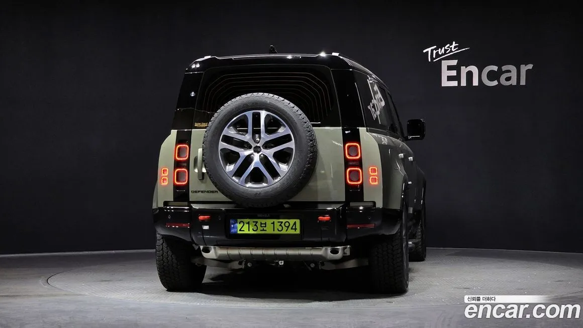 Land Rover Defender — фото 9