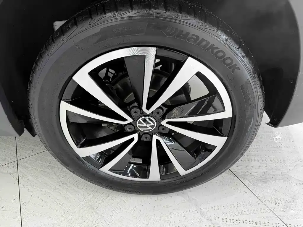 Volkswagen Tharu 2022 из CN, фото 10