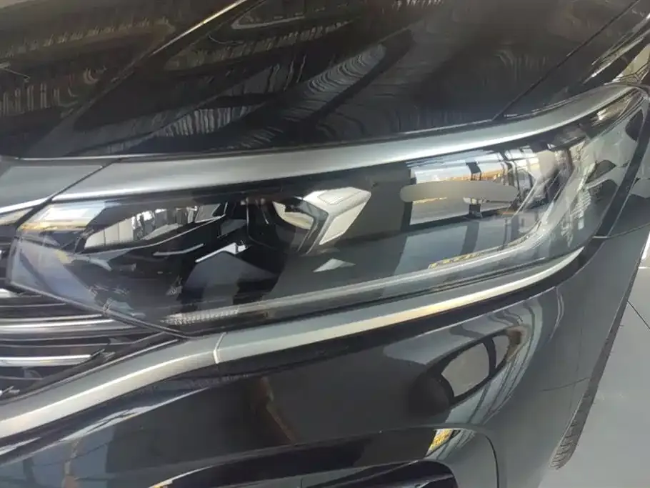 Volkswagen Passat 2022 из CN, фото 3