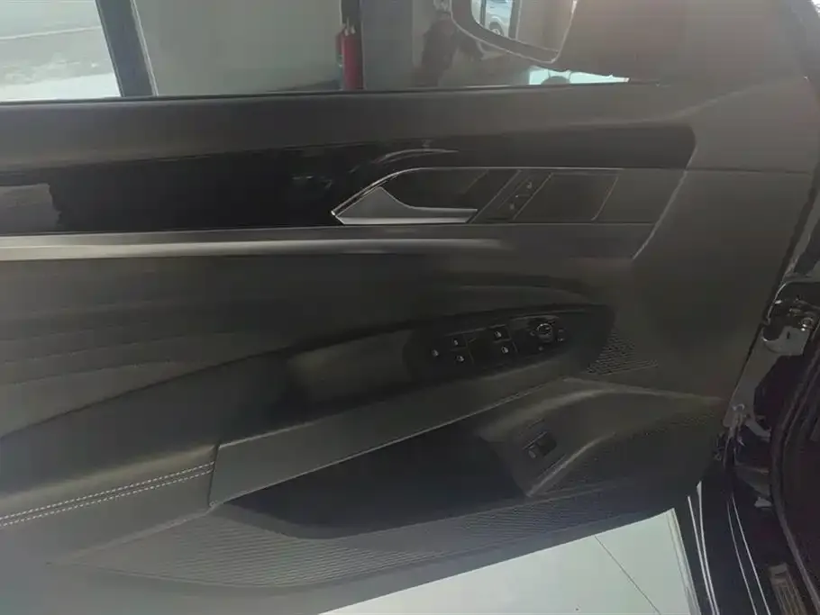Volkswagen Passat 2022 из CN, фото 6