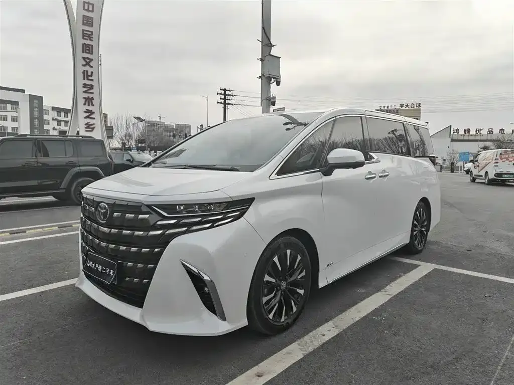 Toyota Alphard 2024 из CN, фото 1