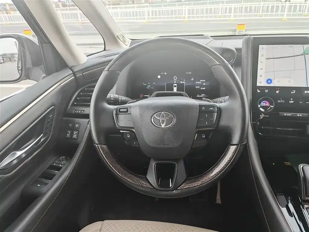 Toyota Alphard 2024 из CN, фото 9