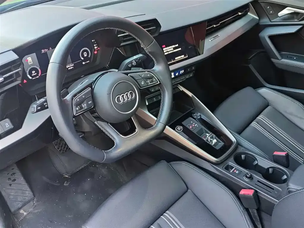 Audi A3 2023 из CN, фото 4