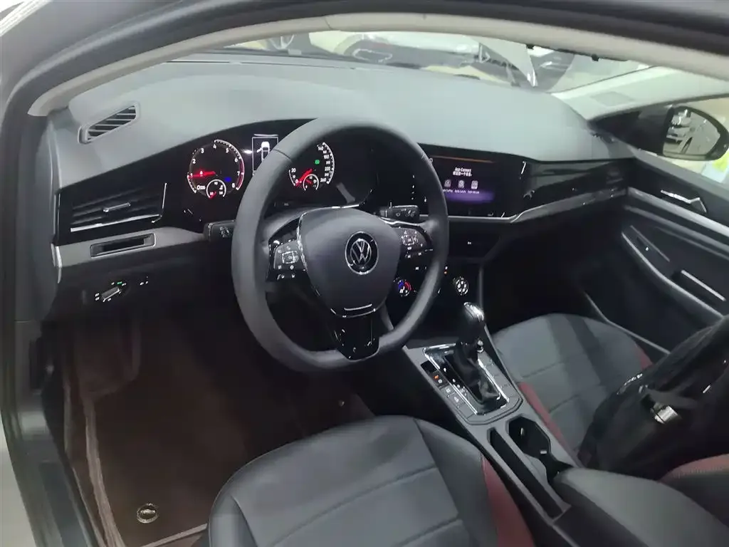 Volkswagen Bora 2022 из CN, фото 10