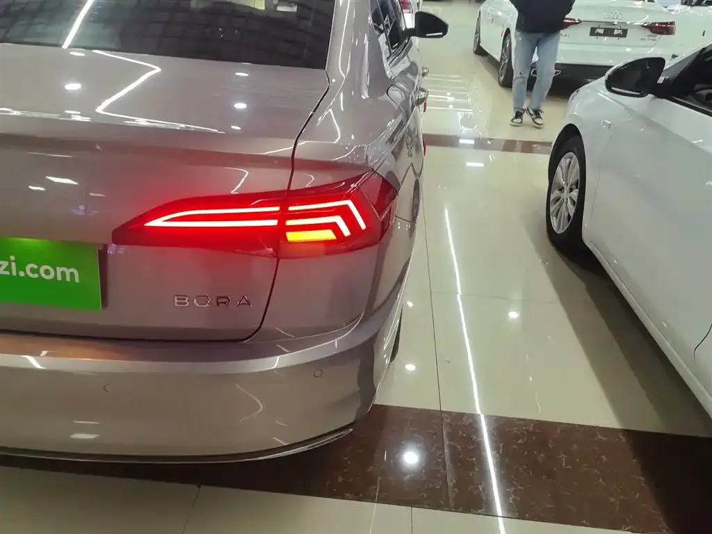 Volkswagen Bora 2022 из CN, фото 2