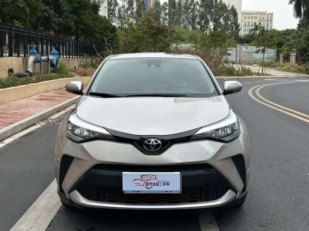 Toyota C-HR — фото 3
