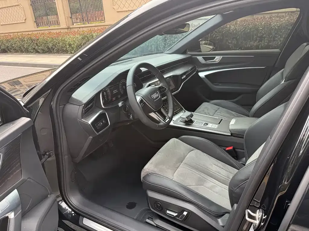 Audi A6L 2024 из CN, фото 8