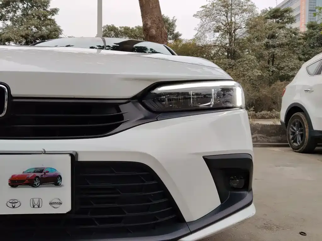 Honda Civic 2023 из CN, фото 2