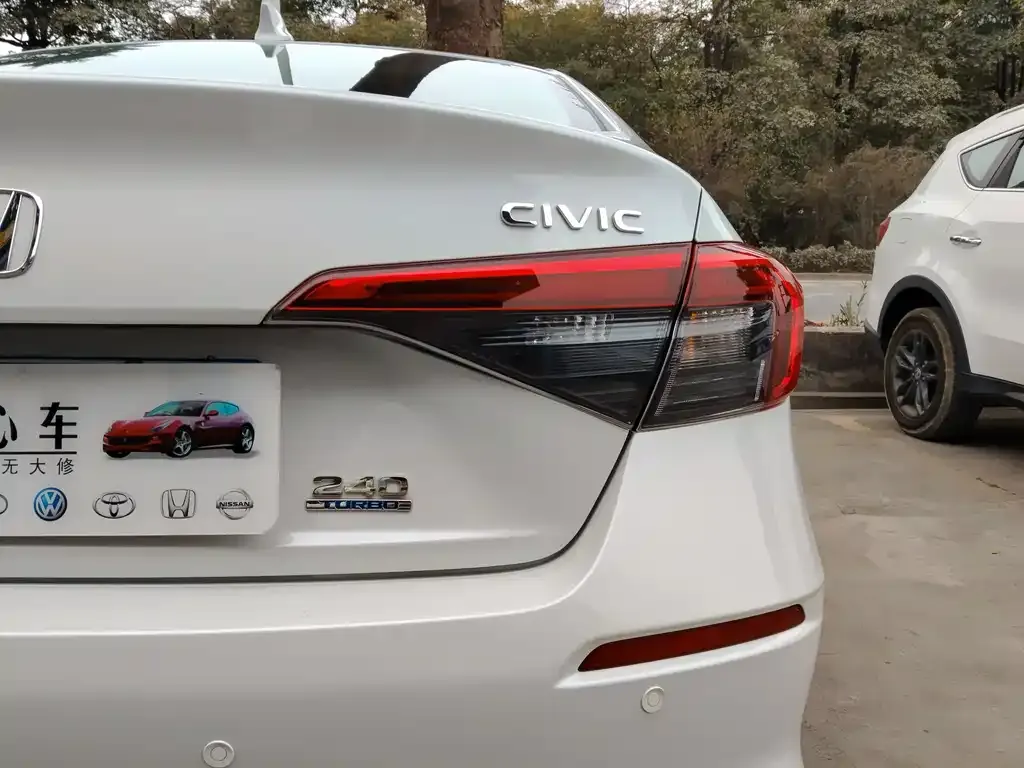 Honda Civic 2023 из CN, фото 3