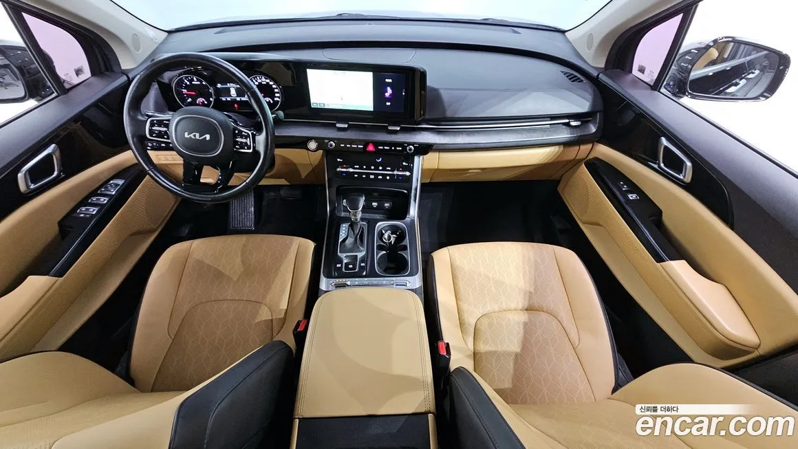Kia Carnival — фото 10