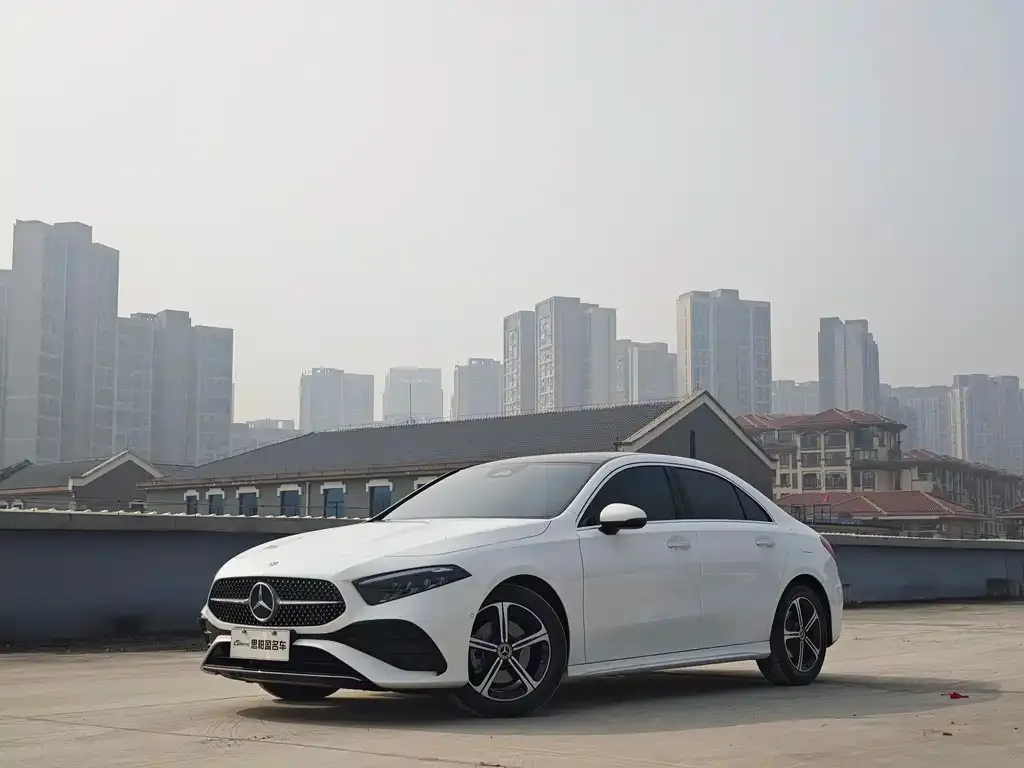 Mercedes-Benz A-Class — фото 1