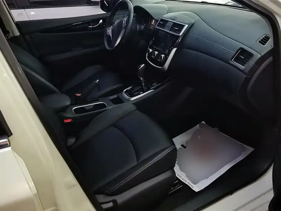 Nissan Tiida 2022 из CN, фото 4