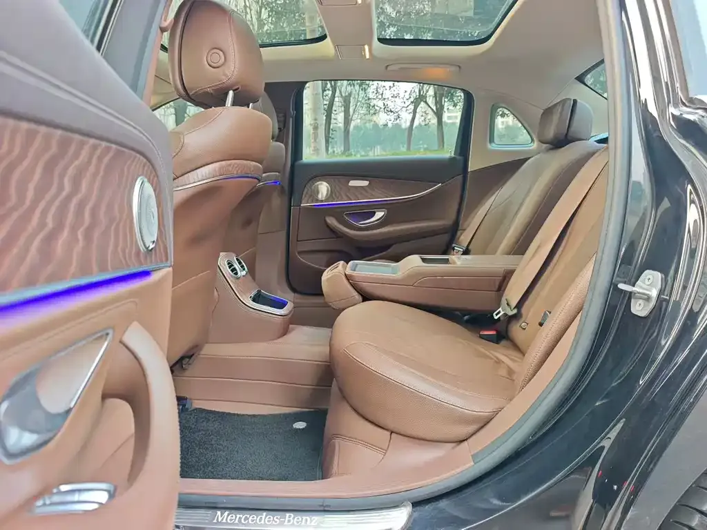 Mercedes-Benz E-Class 2022 из CN, фото 5