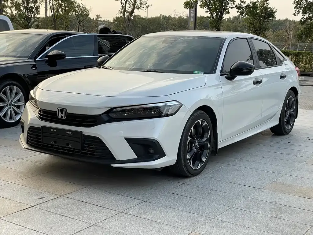 Honda Civic — фото 1