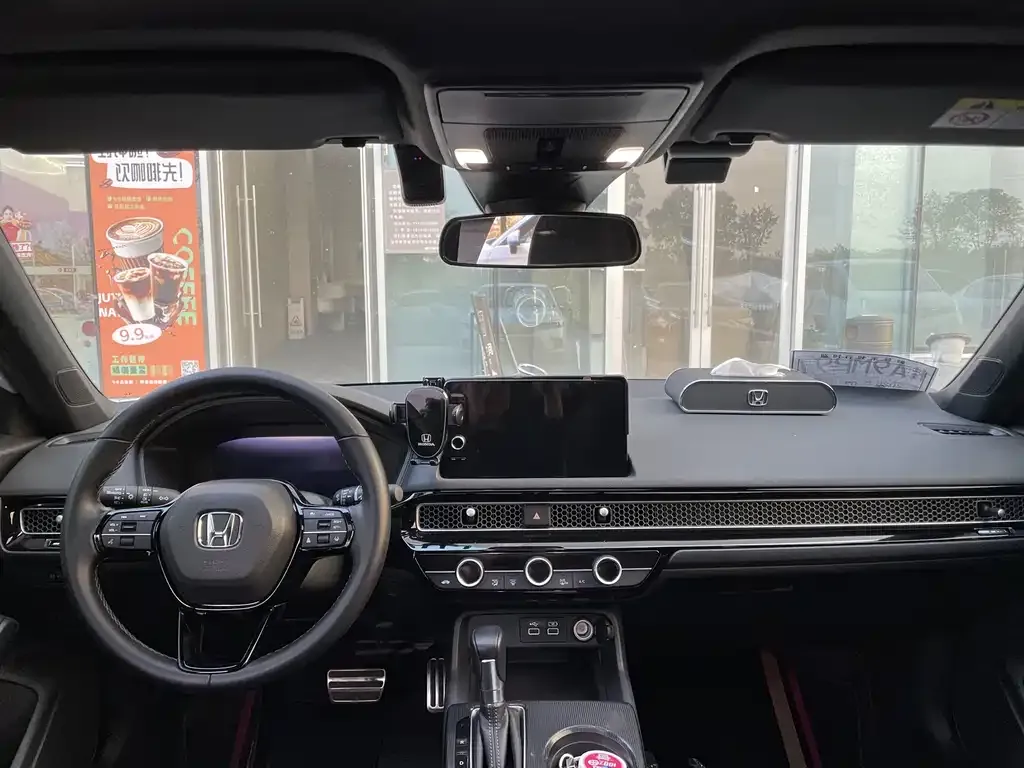 Honda Civic — фото 8