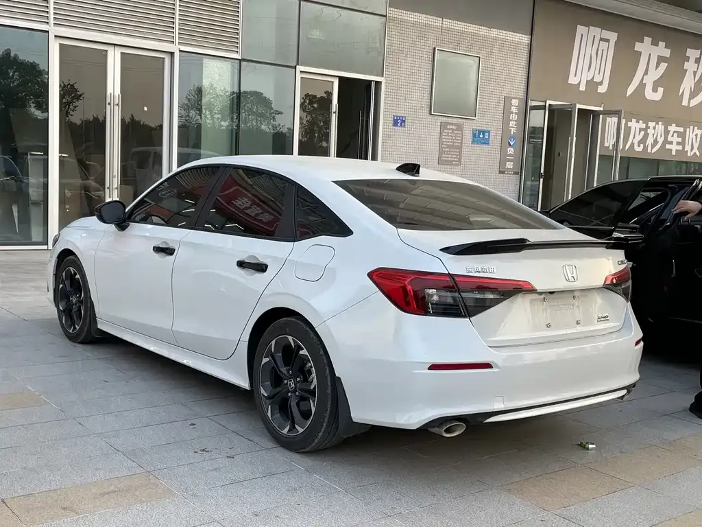 Honda Civic — фото 9