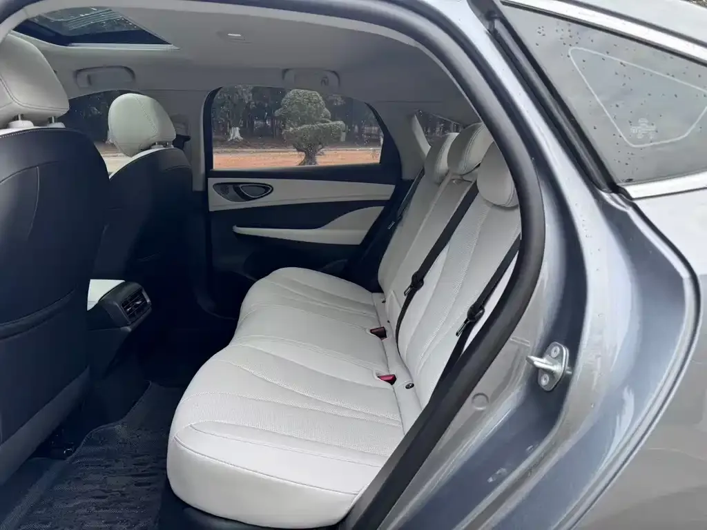 BYD Seal 05 DM-i — фото 2