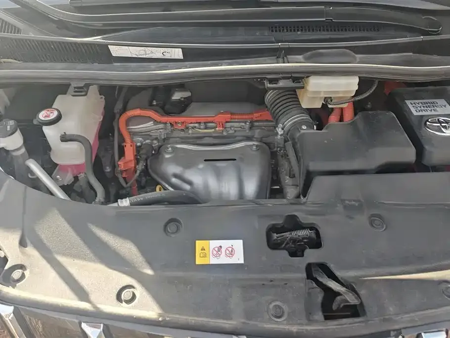 Toyota Alphard — фото 6