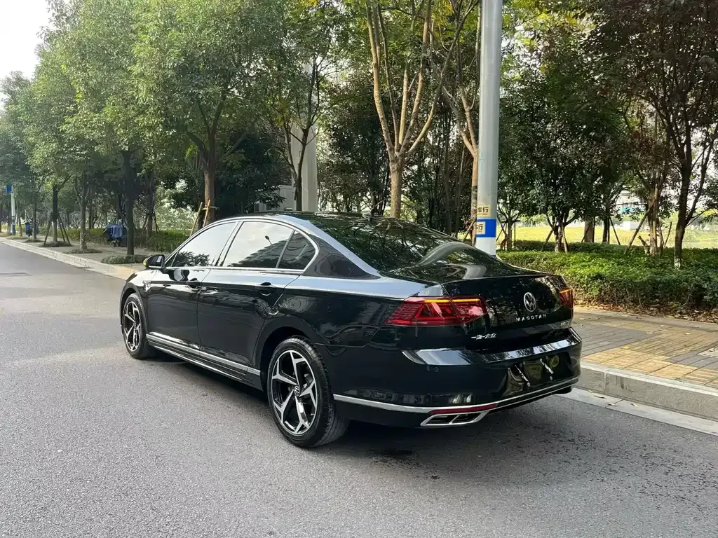 Volkswagen Magotan 2023 из CN, фото 3